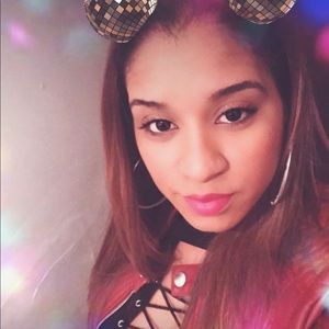 Meet your Posher, Glennys